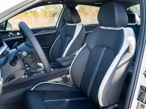 New 2026 Kia K5 GT-Line w/ GT-Line Premium Package FWD image 15