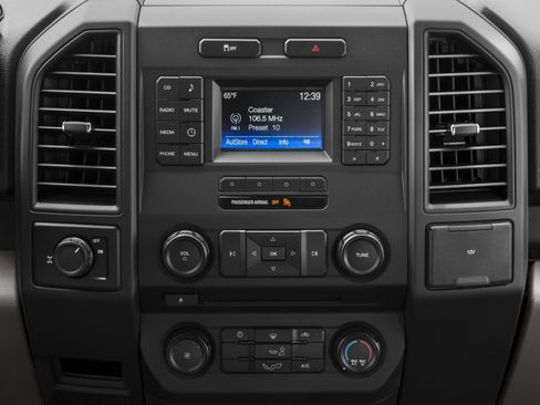 Used 2017 Ford F150 Lariat AWD/4WD image 7