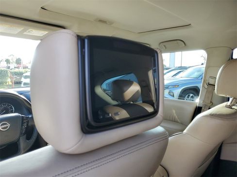 Certified 2022 Nissan Armada Platinum w/ Captain's Chairs Package image 19