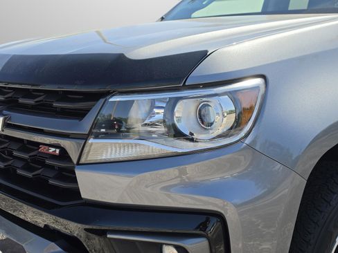 Used 2022 Chevrolet Colorado Z71 w/ Safety Package AWD/4WD image 36