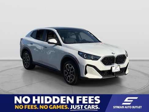 Used 2025 BMW X2 xDrive28i AWD/4WD image 1