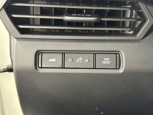 Used 2023 Nissan Altima 2.5 SR w/ SR Premium Package image 19