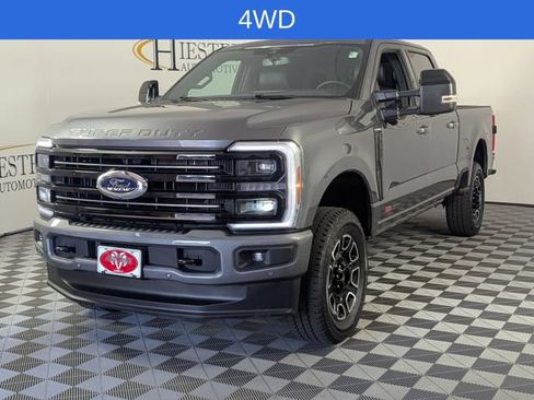 Used 2025 Ford F250 Platinum AWD/4WD image 4