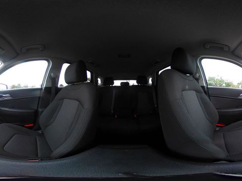 Used 2025 Kia Sportage LX image 42