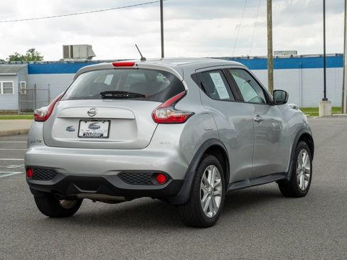 Used 2017 Nissan Juke S AWD/4WD image 7