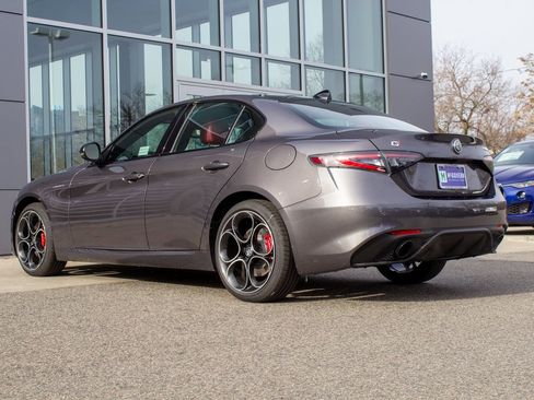 New 2025 Alfa Romeo Giulia AWD image 8