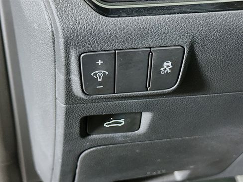 Used 2025 Kia K5 LXS image 17