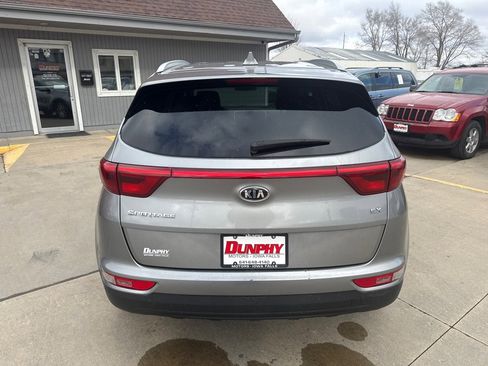Used 2019 Kia Sportage EX image 4