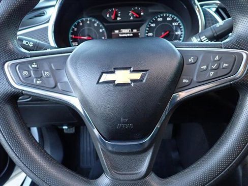 Used 2019 Chevrolet Malibu LT image 13