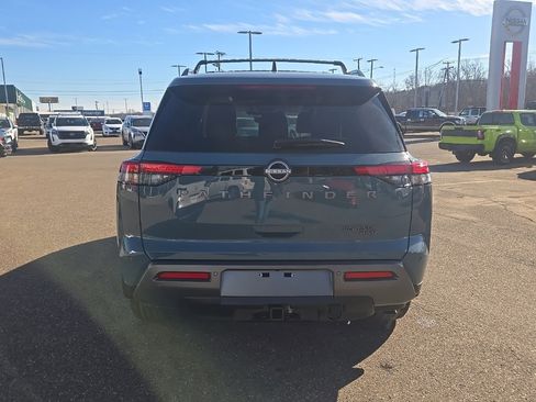 New 2026 Nissan Pathfinder Platinum image 6