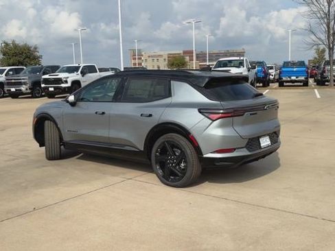 New 2026 Chevrolet Equinox EV RS image 6