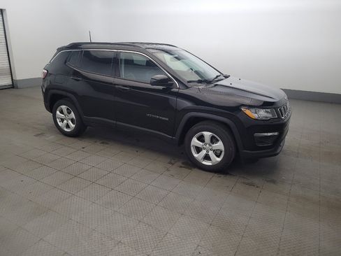 Used 2020 Jeep Compass Latitude FWD image 11