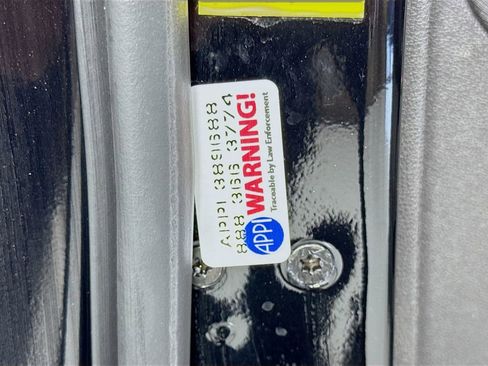 Used 2024 Chevrolet Equinox RS w/ RS Leather Package image 43