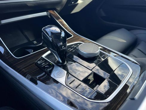 Used 2020 BMW X5 sDrive40i w/ Parking Assistance Package image 19