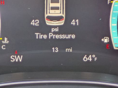 New 2026 Chrysler Pacifica Limited image 11