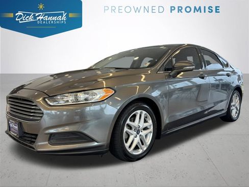 Used 2016 Ford Fusion SE FWD image 1