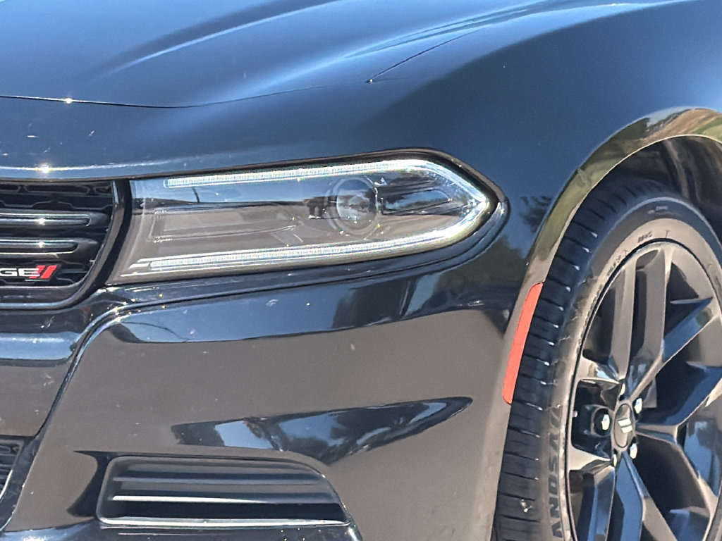 Used 2023 Dodge Charger SXT w/ Blacktop Package RWD image 5