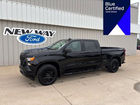 Used 2024 Chevrolet Silverado 1500 Custom w/ Rally Edition AWD/4WD image 1