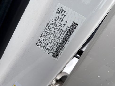 Used 2024 Honda Pilot EX-L image 17