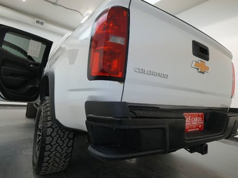Used 2018 Chevrolet Colorado ZR2 image 24