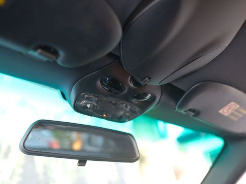 Used 2004 Porsche 911 Carrera image 22