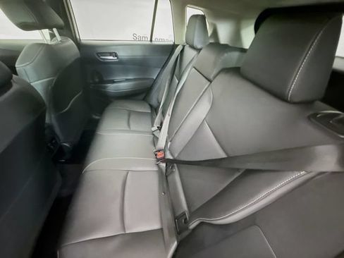 Used 2025 Toyota Corolla Cross XLE w/ Convenience Package FWD image 24