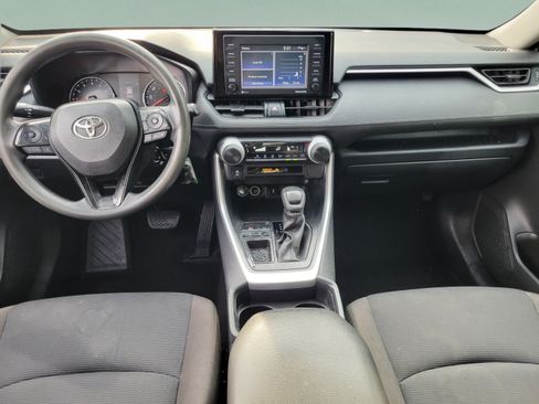 Used 2020 Toyota RAV4 LE w/ Carpet Mat Package FWD image 9