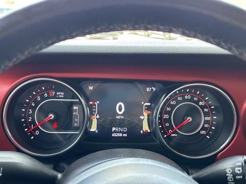 Used 2019 Jeep Wrangler Unlimited Rubicon AWD/4WD image 24