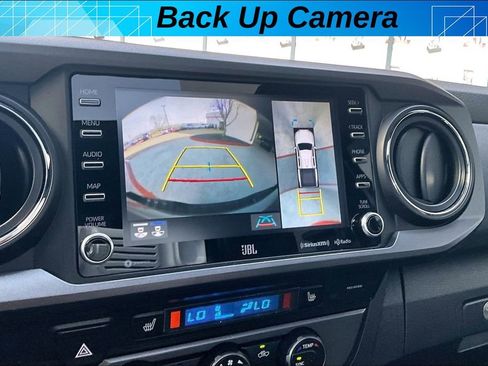 Used 2020 Toyota Tacoma TRD Off-Road w/ TRD Premium Off Road Package AWD/4WD image 12