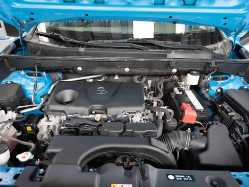 Used 2019 Toyota RAV4 XLE FWD image 32