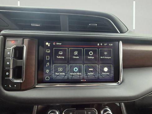 Used 2023 GMC Yukon Denali Ultimate image 25