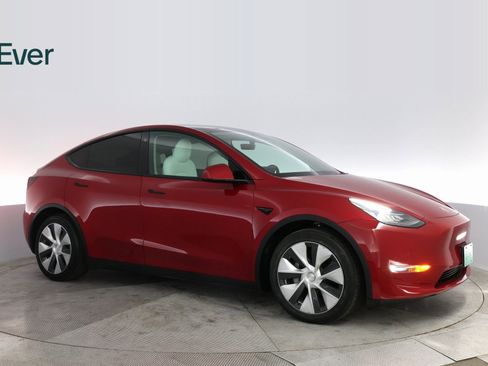Used 2021 Tesla Model Y Long Range image 5