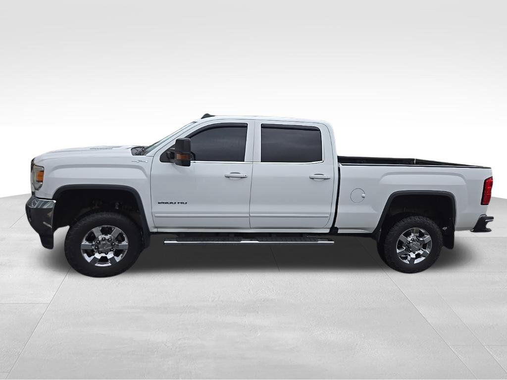 Used 2015 GMC Sierra 2500 SLE w/ SLE Preferred Package AWD/4WD image 2