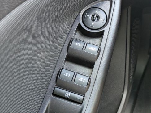 Used 2014 Ford Focus SE w/ SE Sport Package FWD image 18