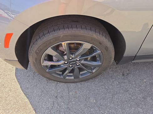 Used 2024 Chevrolet Equinox RS AWD/4WD image 12