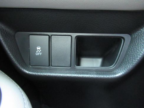 Used 2026 Honda HR-V EX-L image 22