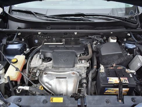 Used 2013 Toyota RAV4 Limited image 49