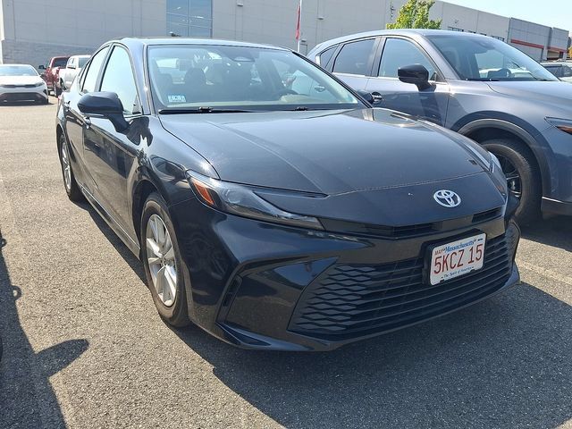 Used 2025 Toyota Camry LE FWD image 3