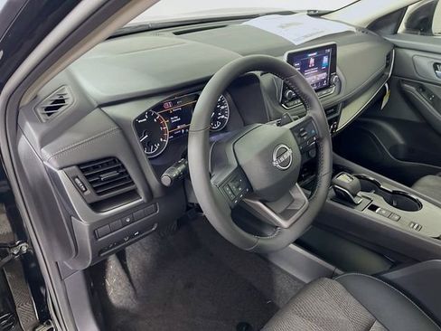 New 2026 Nissan Rogue SV image 7