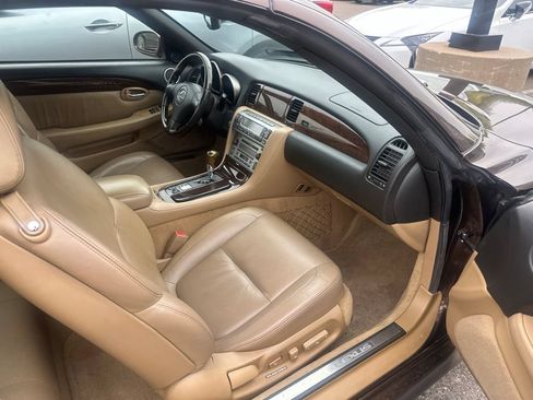Used 2006 Lexus SC 430 Convertible RWD image 25