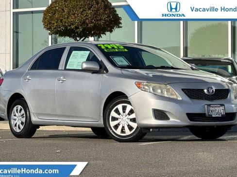 Used 2010 Toyota Corolla image 1