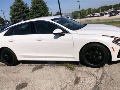 New 2026 Kia K5 LXS image 4