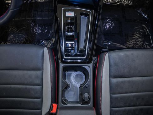 Used 2024 Volkswagen GTI Autobahn image 28