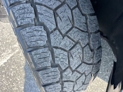 Used 2020 Land Rover Defender 110 image 36