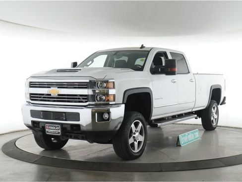 Used 2017 Chevrolet Silverado 2500 LT w/ LT Fleet Convenience Package AWD/4WD image 10