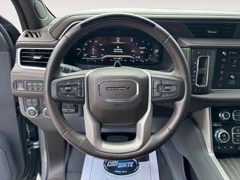 Used 2023 GMC Yukon XL Denali w/ Denali Reserve Package AWD/4WD image 13