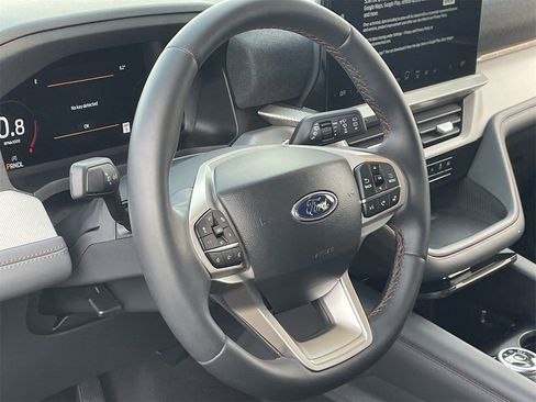 Certified 2025 Ford Explorer Active image 24