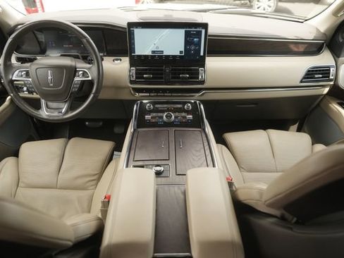Used 2023 Lincoln Navigator L Reserve AWD/4WD image 22
