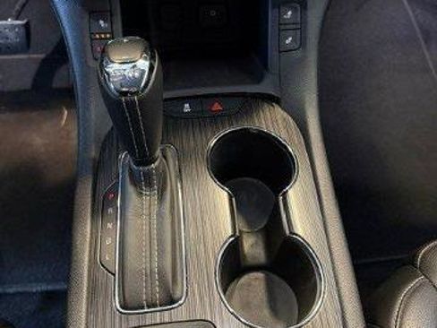 Used 2019 GMC Acadia SLT AWD/4WD image 19