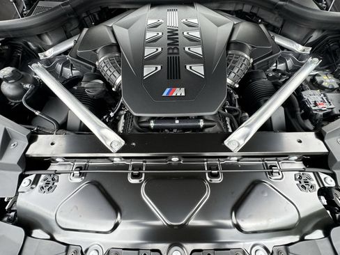 Used 2026 BMW X5 M60i AWD/4WD image 18